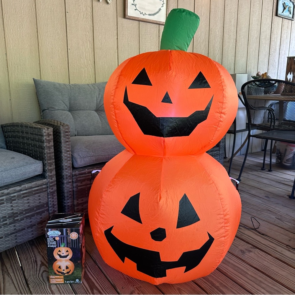 Gemmy Airblown Inflatable Pumpkin Duo Stack 3.5 Ft LED Halloween